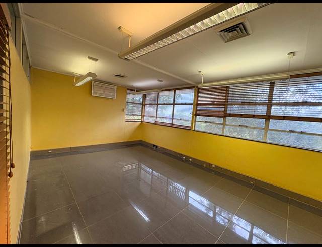 2,565M² OFFICE TO LET IN RANDJESPARK